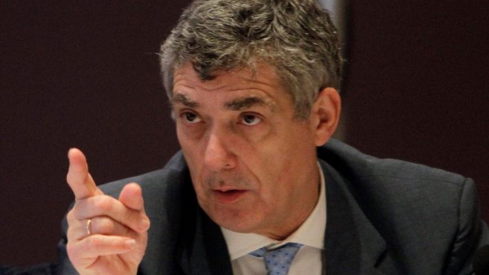 Telediario 1 - Villar, advertido y multado por la FIFA