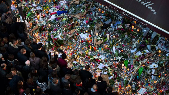 Telediario 1 - París continúa conmocionada dos días después de los ataques