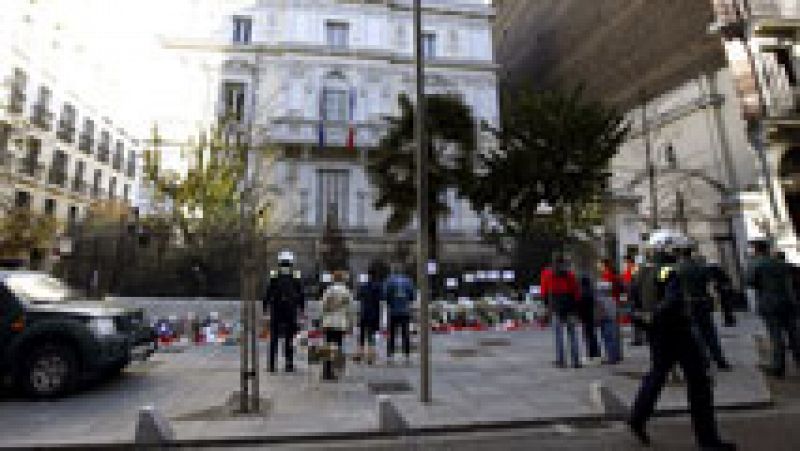 Concentración en la embajada de Francia en España