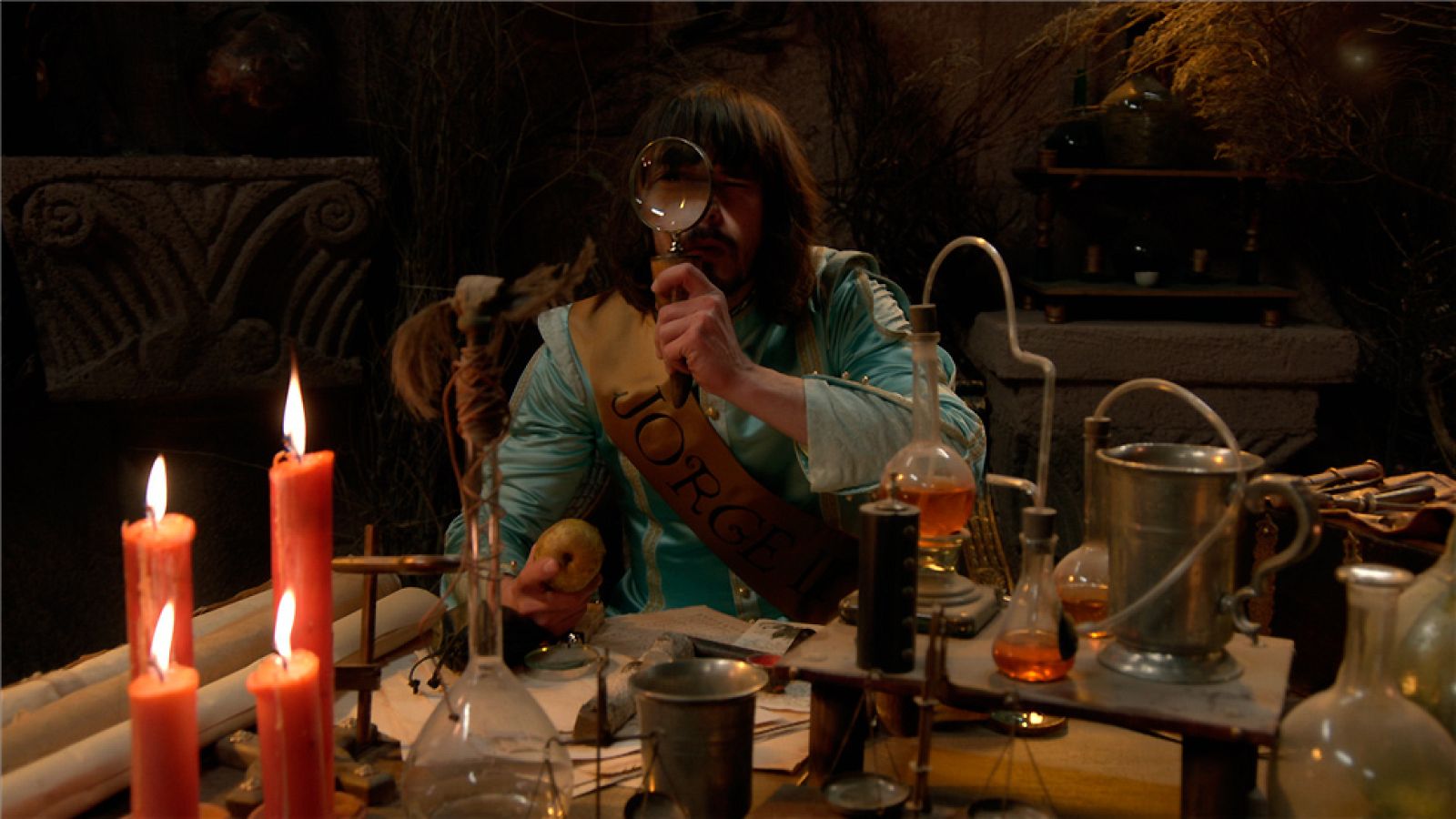 Águila Roja - Cap 100 - Jorge III, el inventor de la licuadora