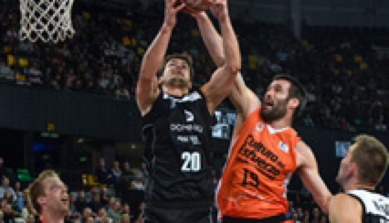 El Valencia Basket ha mantenido su condición de invicto tras dos prórrogas en Miribilla ante el Dominion Bilbao Basket.