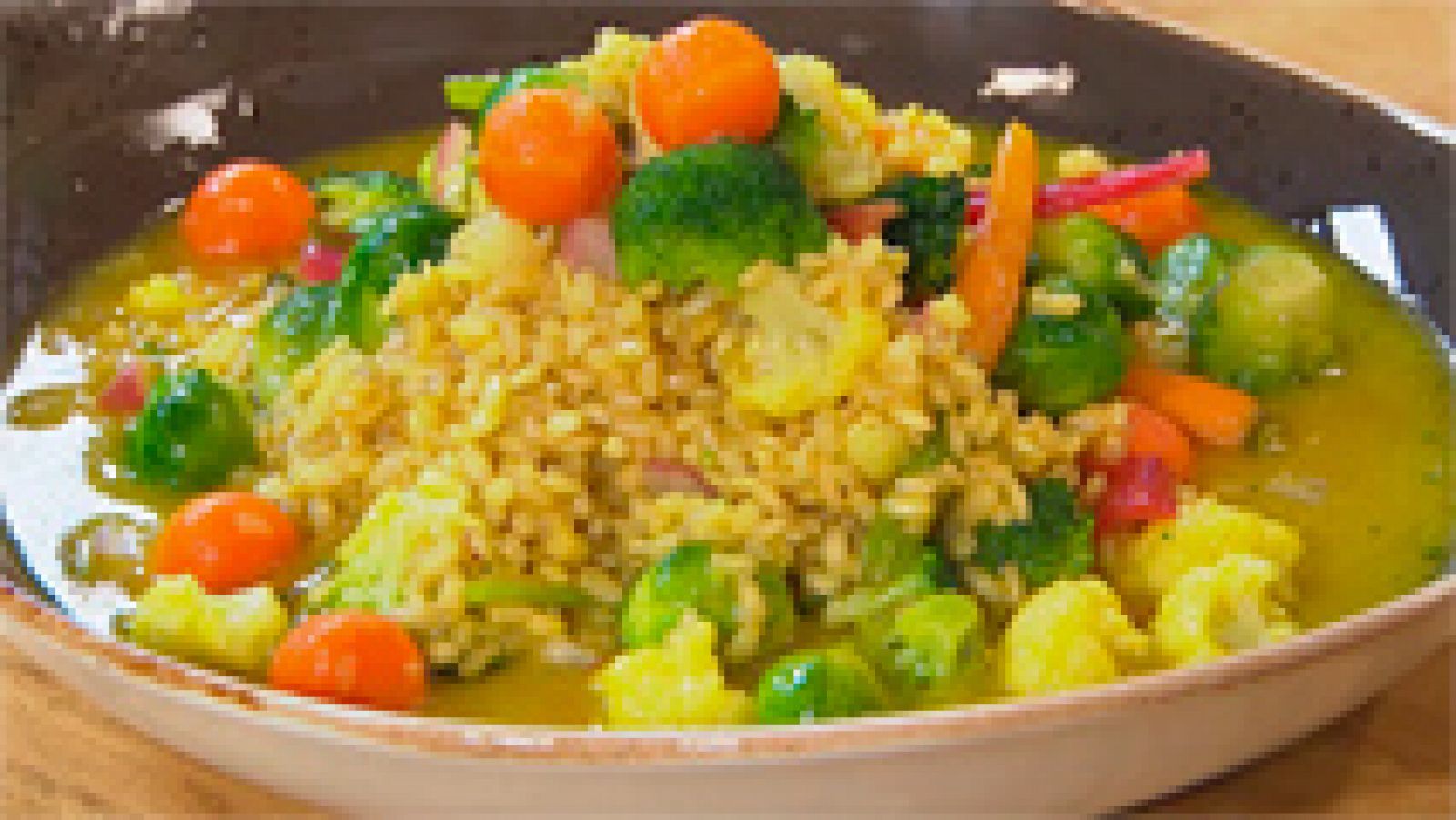 Arroz integral con verduras y cítricos   