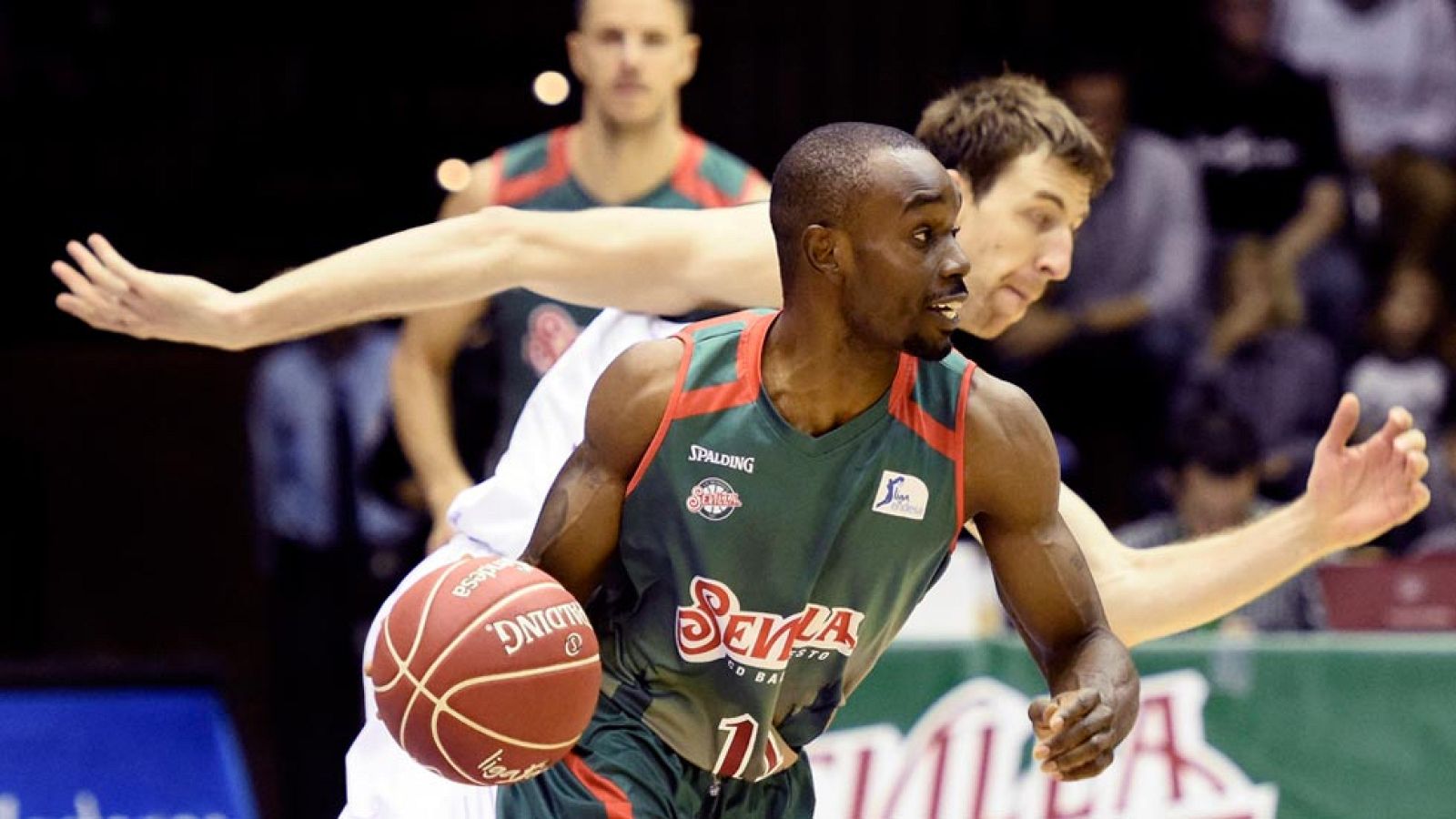 B. Sevilla 94-84 Unicaja - Baloncesto en RTVE | Ver