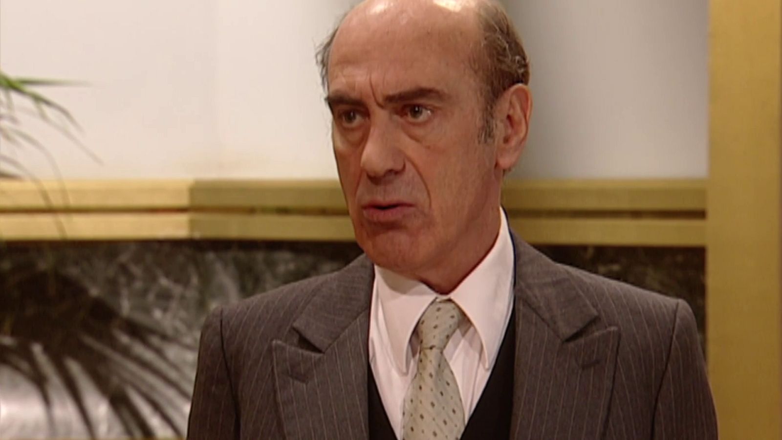 Amar en tiempos revueltos - T3 - Episodio 43 - Ver ahora