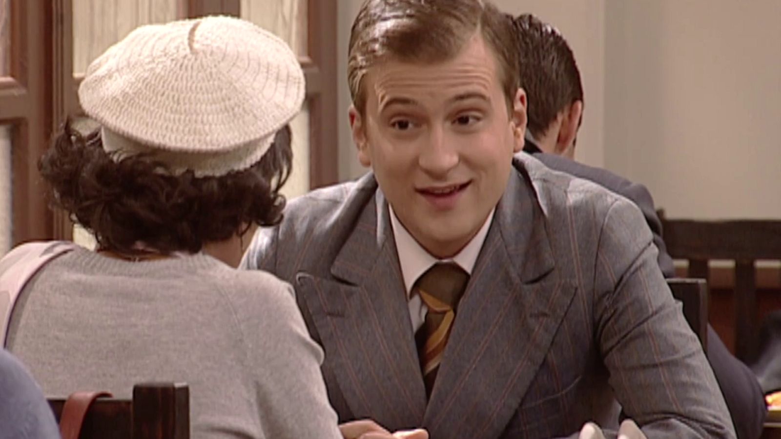 Amar en tiempos revueltos - T3 - Episodio 44 - Ver ahora