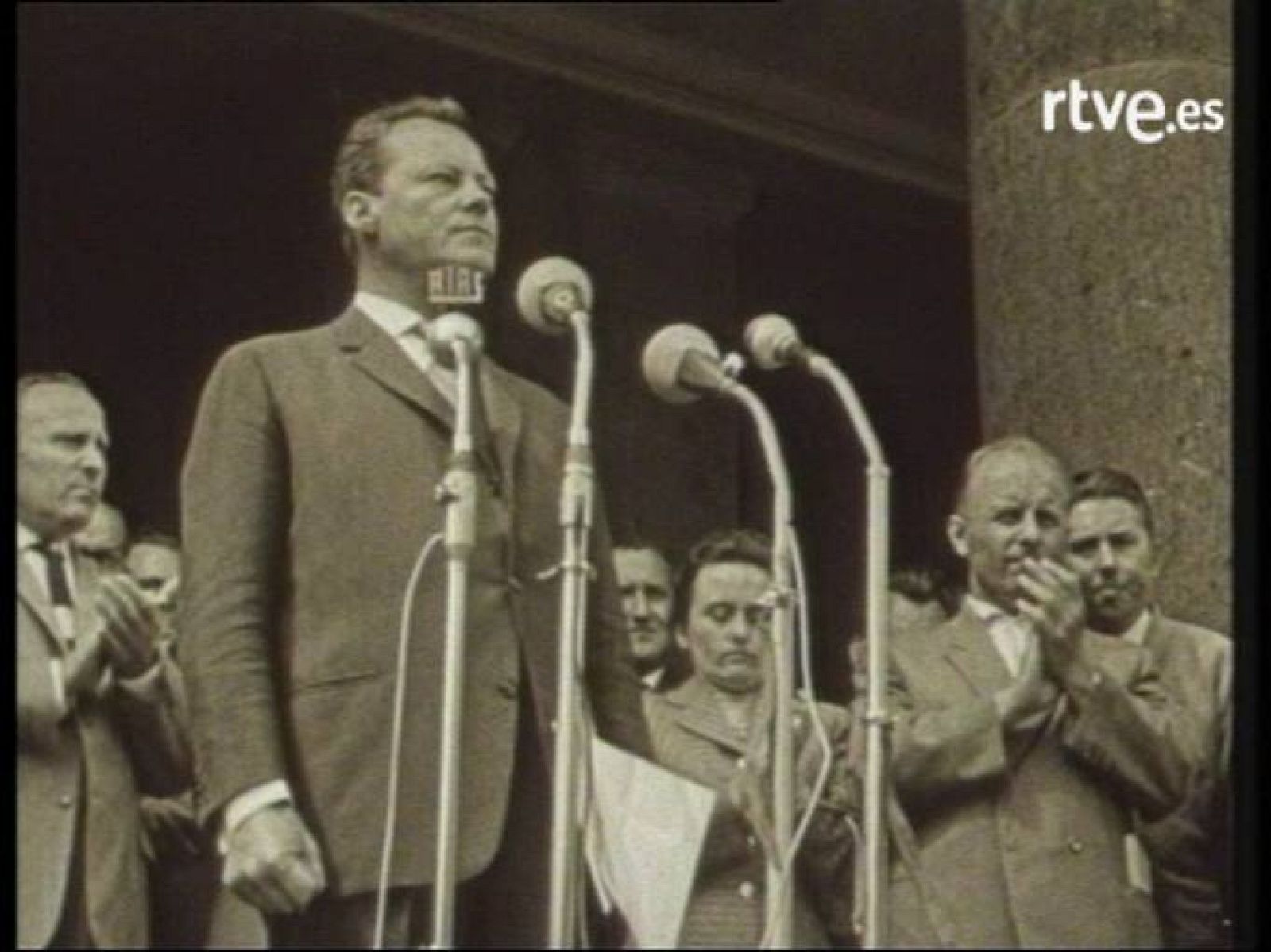 Informe semanal - El muro de Berlín cumple 25 años (1986)