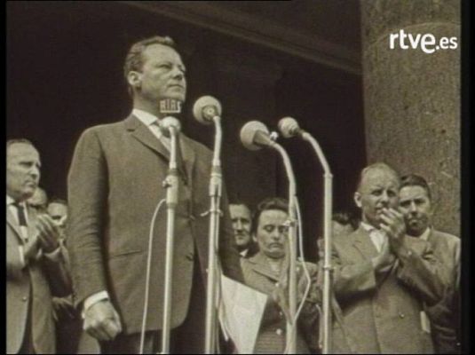 Informe Semanal - El muro de Berlín cumple 25 años