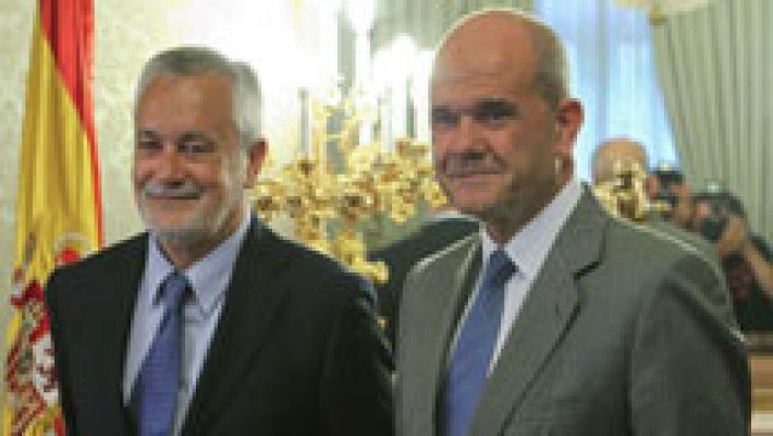 Telediario 1 - La juez de los ERE abre una pieza contra 52 ex altos cargos