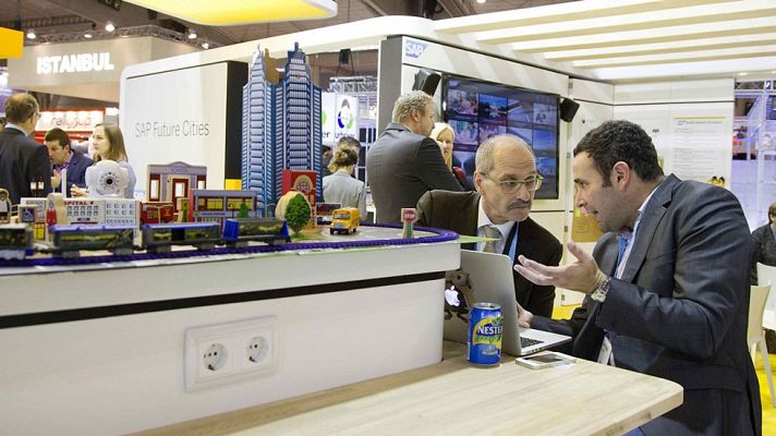 Telediario 1 - Comienza en Barcelona la Smart City Expo, la feria para descubrir cómo serán las ciudades del futuro