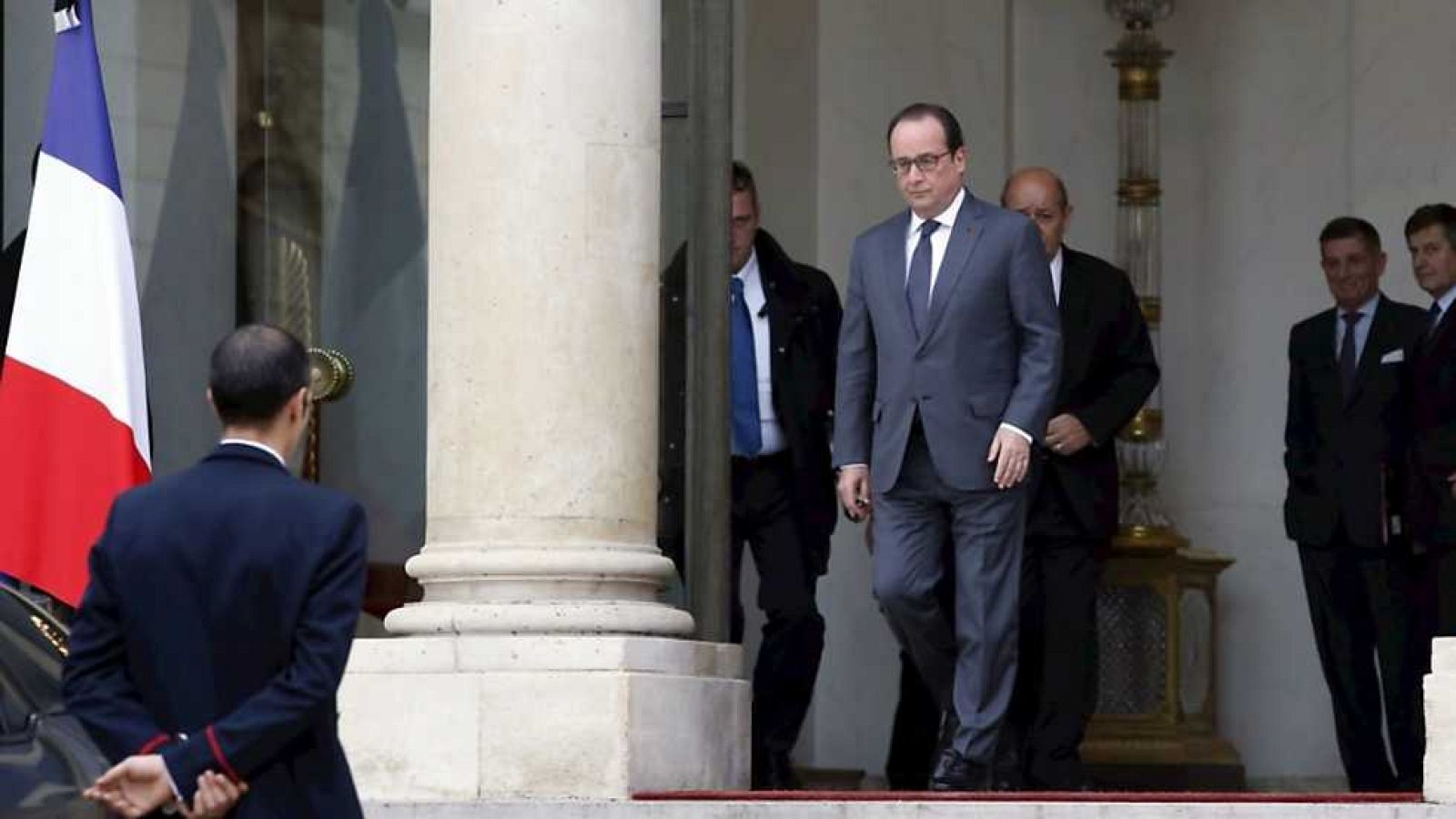 Los desayunos de TVE -  Especial Operación antiterrorista en Saint Denis (2) - Ver ahora