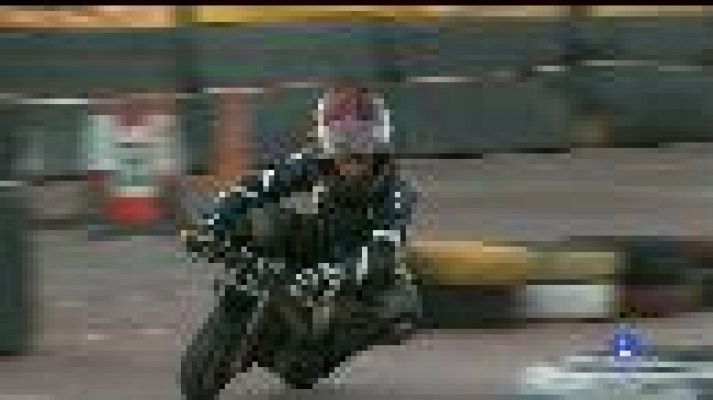 Informatiu Balear - L'escola de pilots 'Lorenzo Competició' prepara nins i nines per ser campions