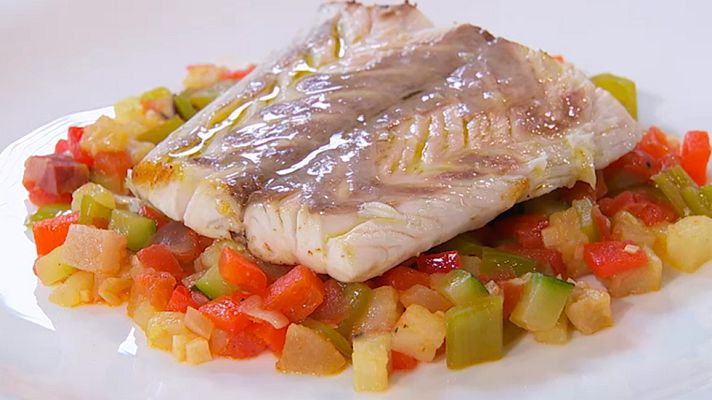 Torres en la cocina - Receta de pisto con miel y corvina