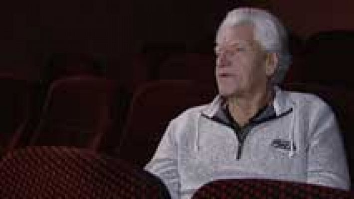 Telediario 1 - Un documental bucea en la vida del hombre que interpretó a Darth Vader