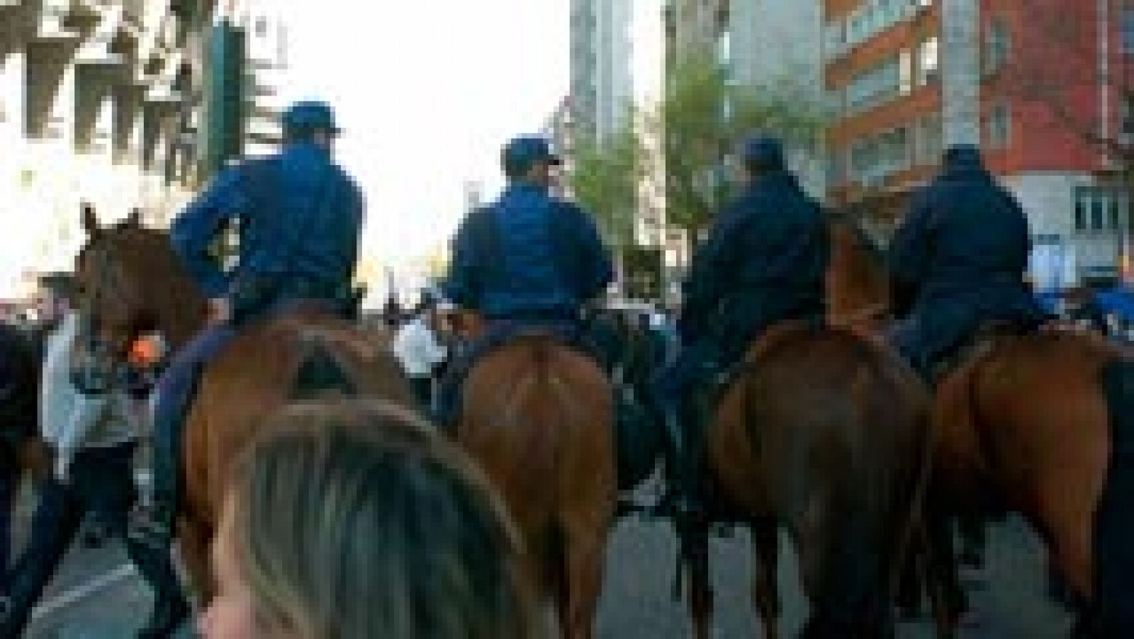 Telediario 1: 1.000 agentes y 1.500 vigilantes para el clásico Madrid-Barça | RTVE Play