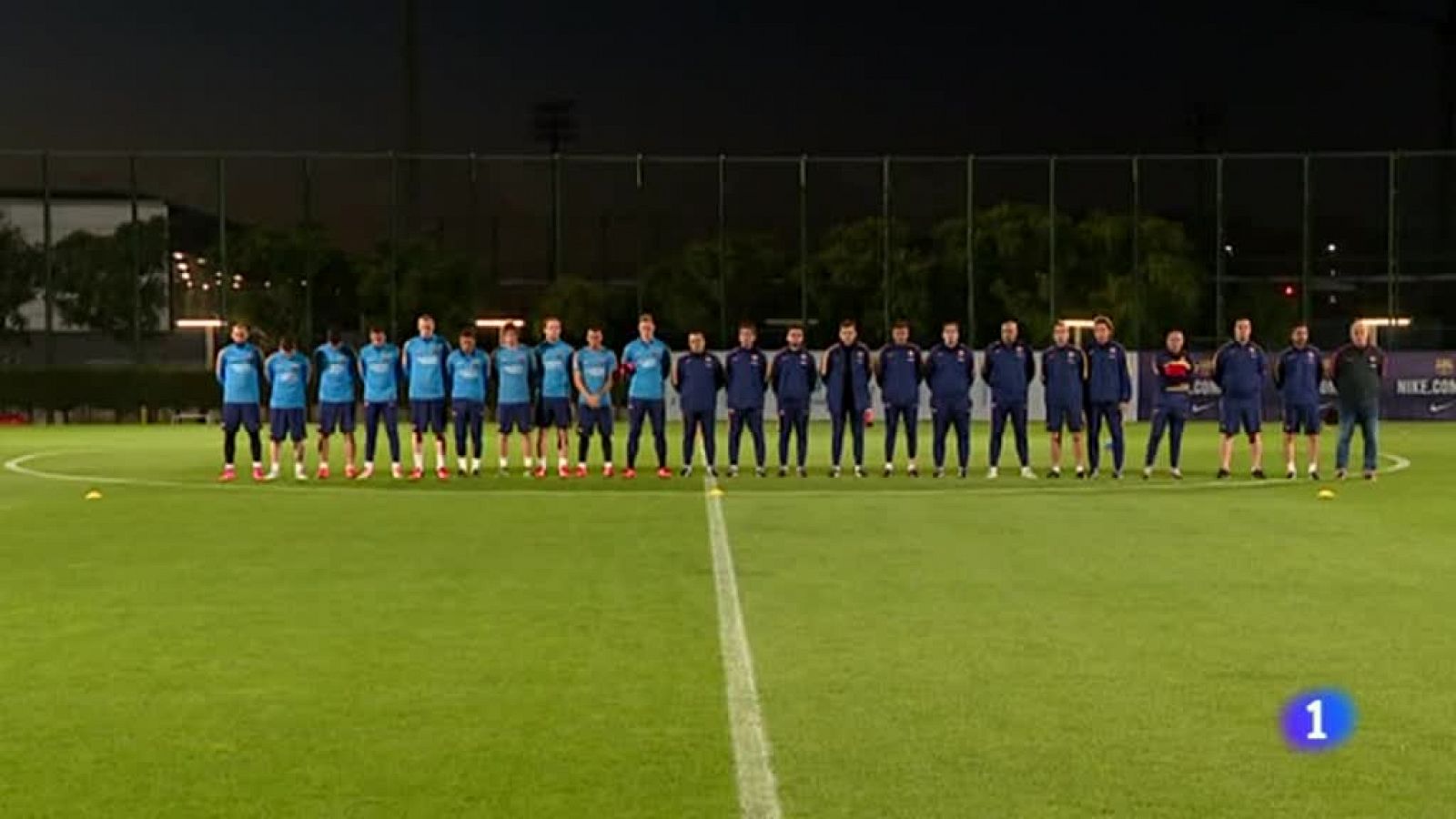 Telediario 1: La Liga BBVA rendirá homenaje a las víctimas de los atentados de París | RTVE Play