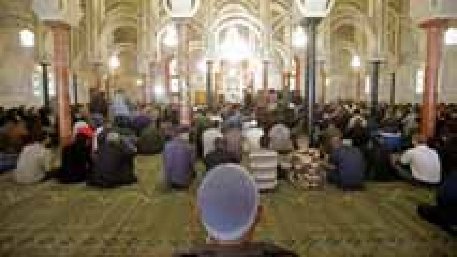 Telediario 1: La comunidad musulmana de España pide perdón por los actos "de unos individuos que no saben qué es el Islam" | RTVE Play