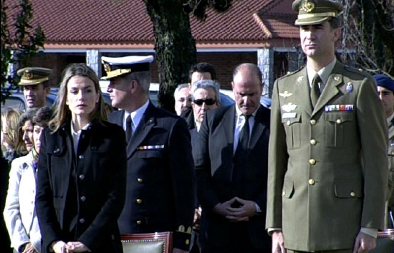 Los Príncipes de Asturias llegan al funeral por los dos militares muertos