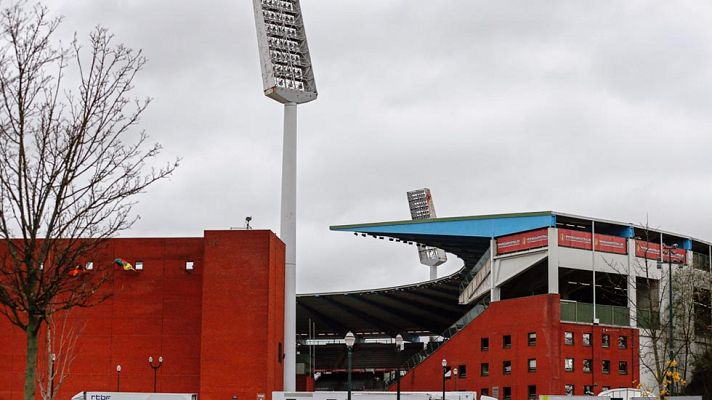 Telediario 1 - La alerta terrorista de Bruselas afecta al deporte