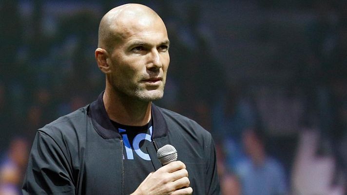 Telediario 1 - Zidane asegura que le falta "algo" para dirigir al primer equipo