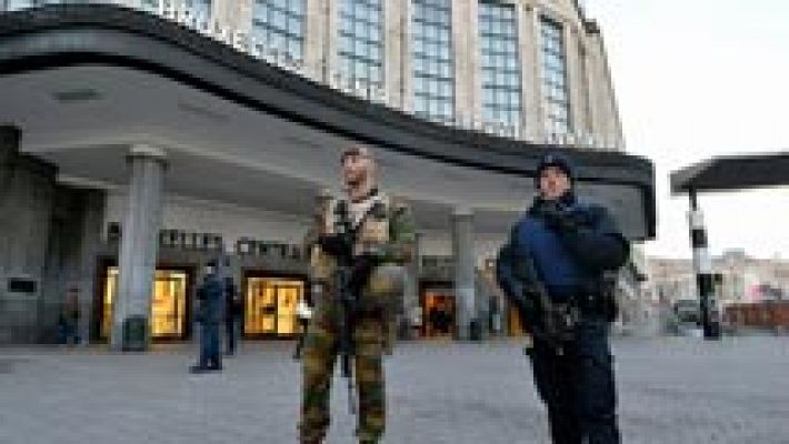 Bruselas continúa en alerta