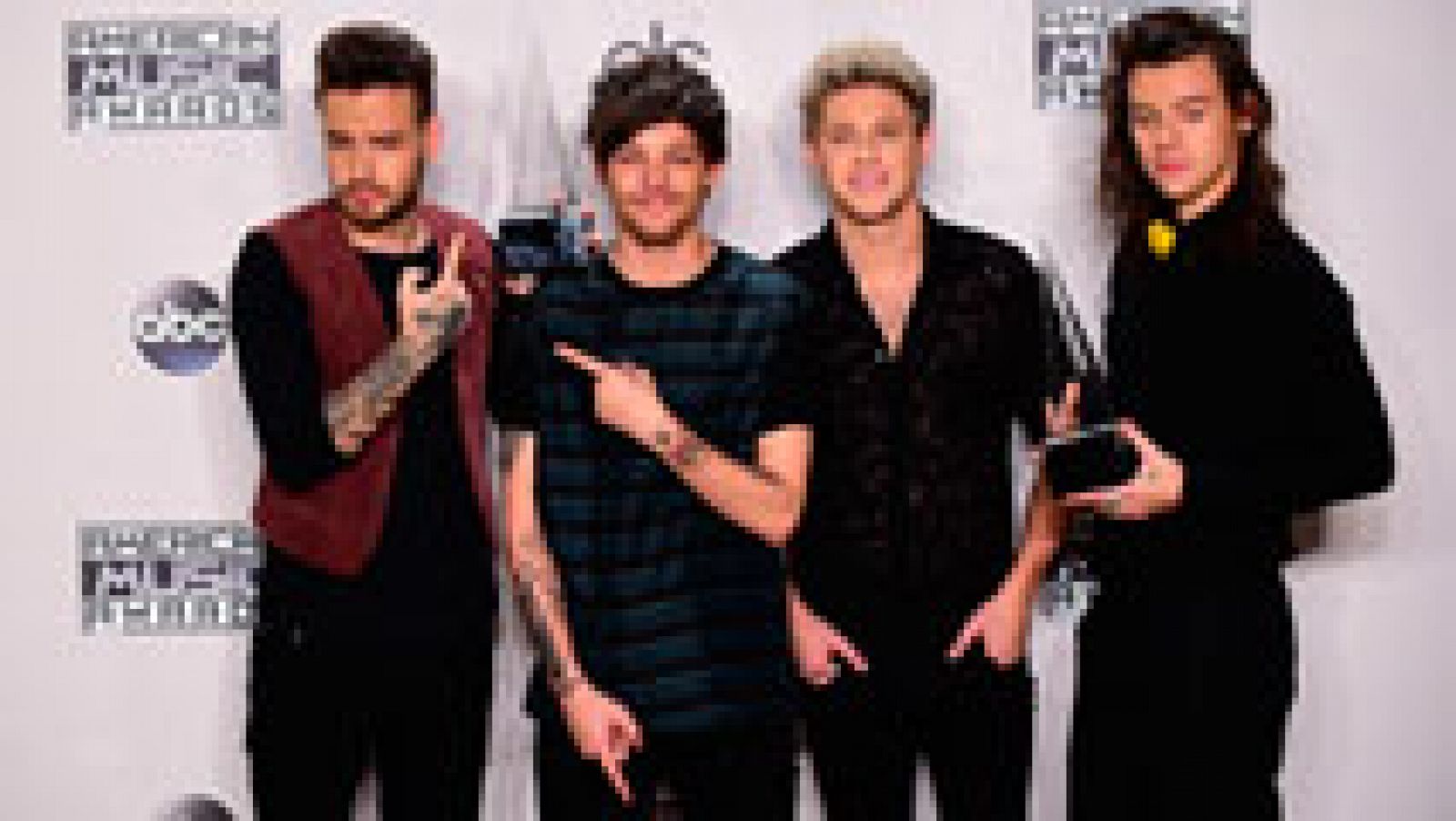 Telediario 1: Taylor Swift y One Direction son los grandes triunfadores de los 'American Music 2015' | RTVE Play