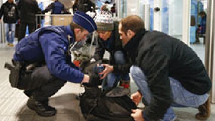 Telediario 1 - Los servicios de inteligencia belgas, en el punto de mira por los errores en la lucha contra el yihadismo