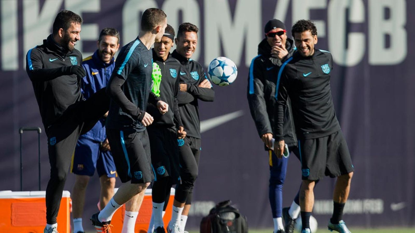 En Barça recibe a la Roma en pleno estado de forma | Ver