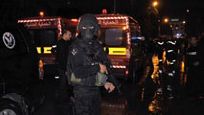 Telediario 1 - Telediario 2 en 4' - 24/11/15