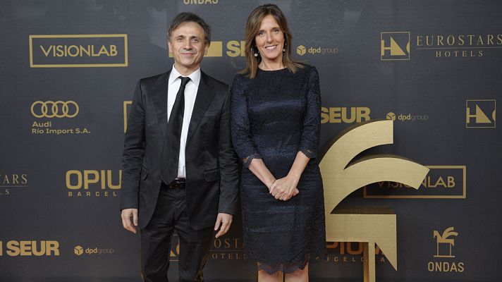 Amigas y conocidas - Cuatro premios Ondas para RTVE