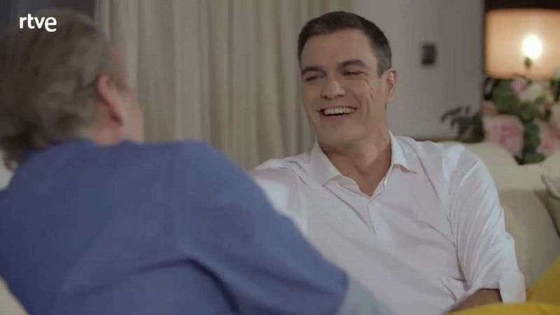 Pedro Sánchez ha revelado que cuando era adolescente iba con chándal y era un `breaker¿. "En aquella época estaban de moda las zapatillas con los cordones fluorescentes. 