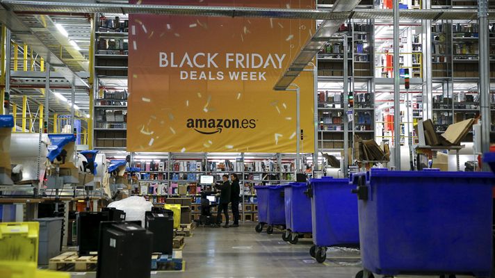 Telediario 1 - El comercio en España espera superar los 1.100 millones de euros en ventas durante el 'Black Friday'