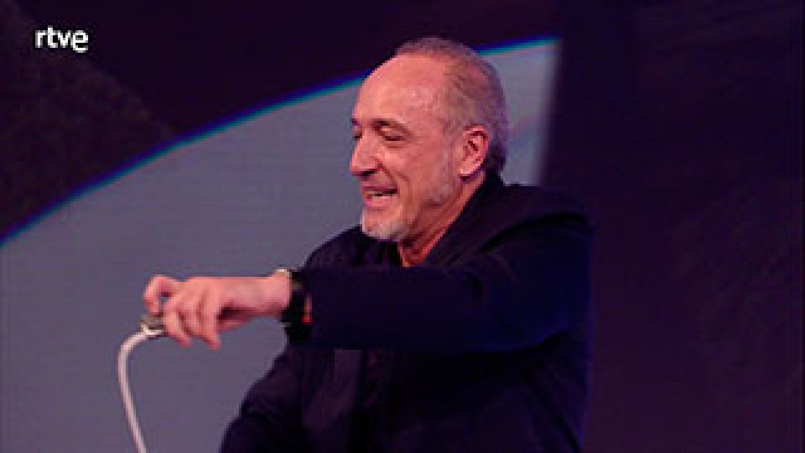 Ponemos a prueba el nivel de estrés de Roberto Álvarez