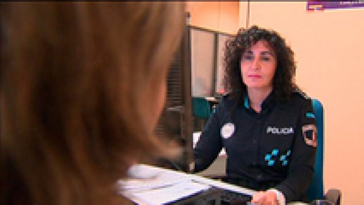 Telediario 1 - Autoconfianza contra la violencia de género