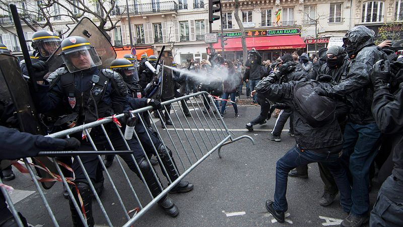 Altercados en el centro de París en la víspera de la Cumbre del Clima