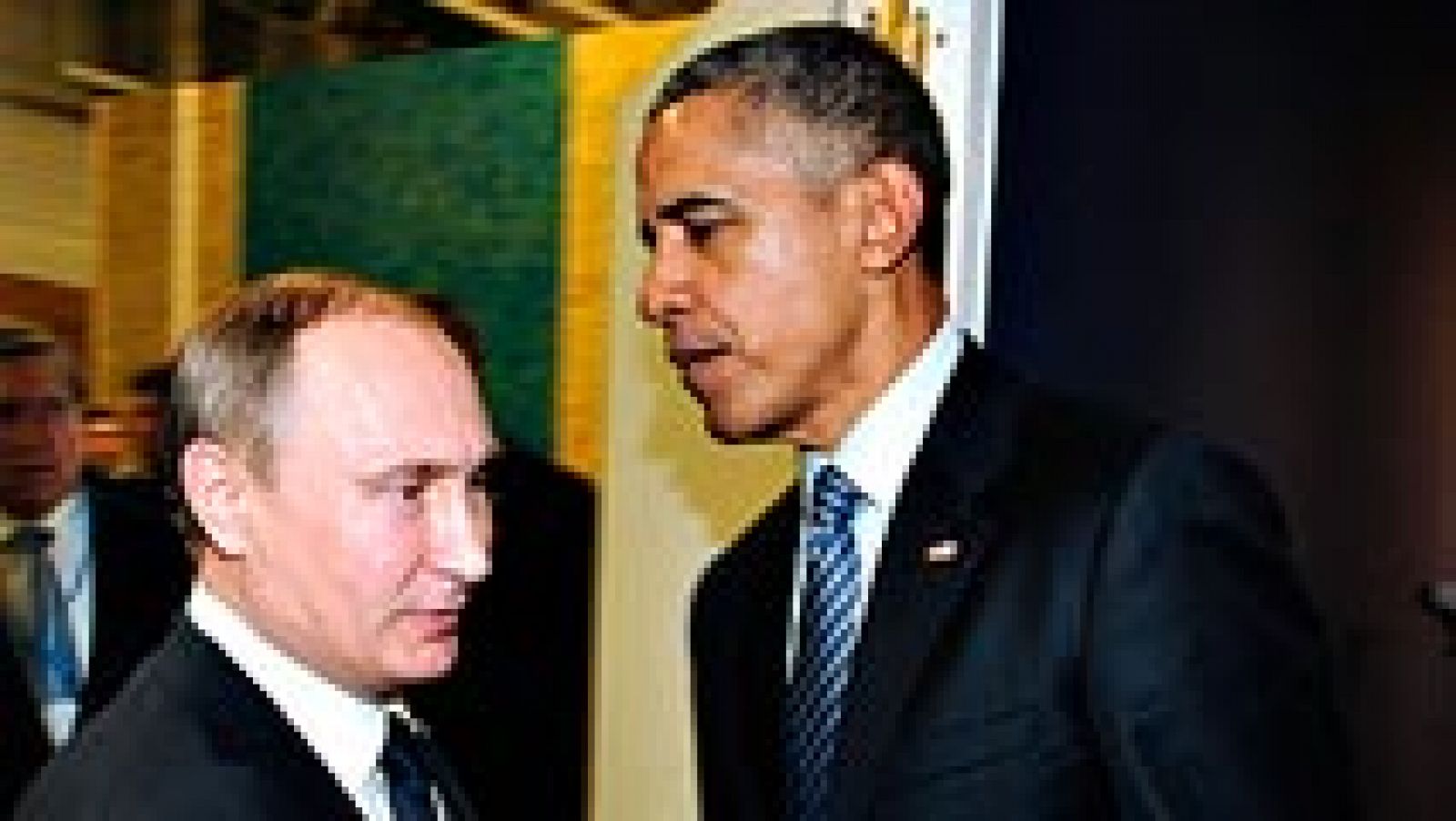 Telediario 1: Vladímir Putin y Barack Obama se reúnen aprovechando la cumbre del clima de París | RTVE Play