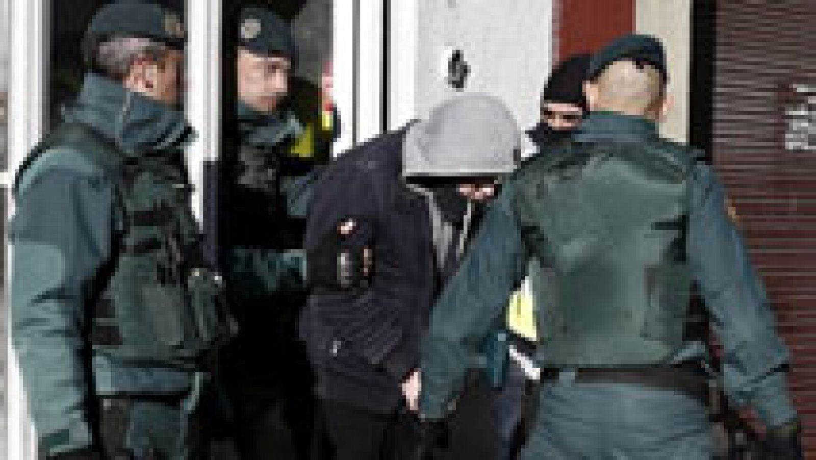 Telediario 1: Detenido un hombre que pretendía unirse al EI | RTVE Play