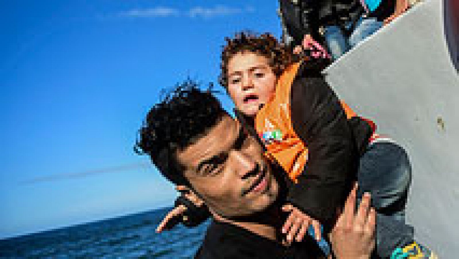 Telediario 1: Casi un tercio de los refugiados ahogados en el Mediterráneo este año eran niños | RTVE Play