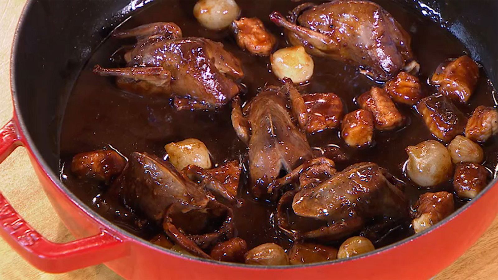 Tórtolas en salsa de congrio