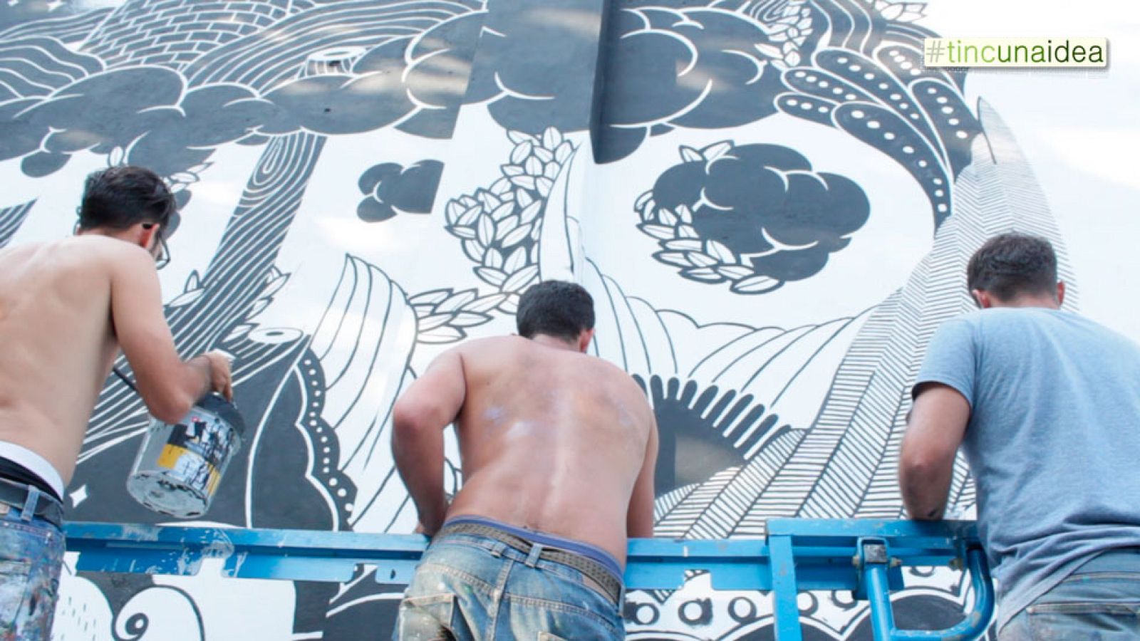 Tinc una idea -  Barcelona Activa: difondre l'emprenedoria social, Un edifici amb pell bioclimàtica i Lourdes Carbó - Avanç