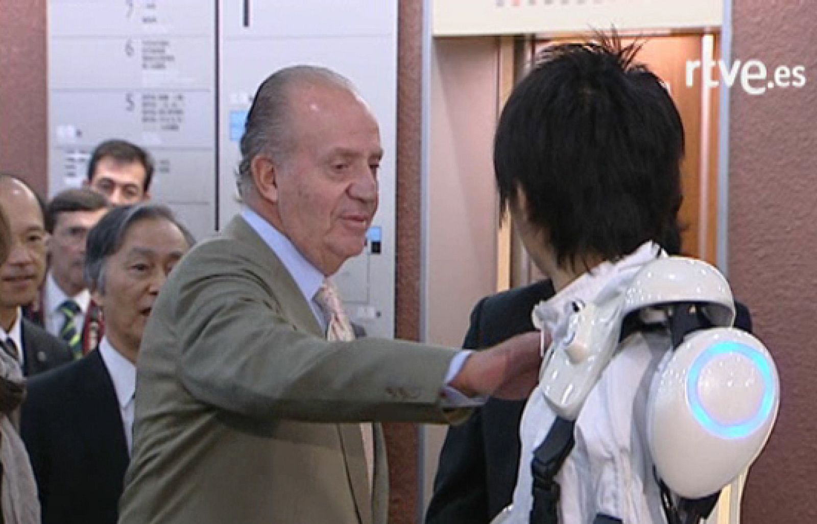 En el cuarto día de su visita a Japón. los Reyes han estado en Sukuba | Ver