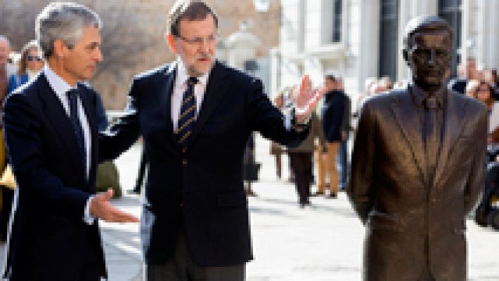 Rajoy pide "consenso" para reformar la Constitución