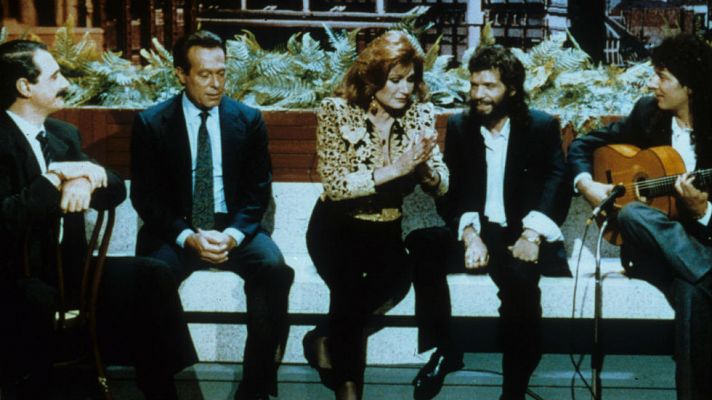 Primero izquierda - Rocío Jurado, Camarón de la Isla, Curro Romero, El Pescaílla, Concha Velasco