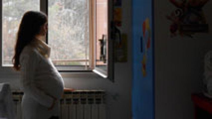 Telediario 1 - Estudian retrasar la vacuna de recuerdo de la tosferina