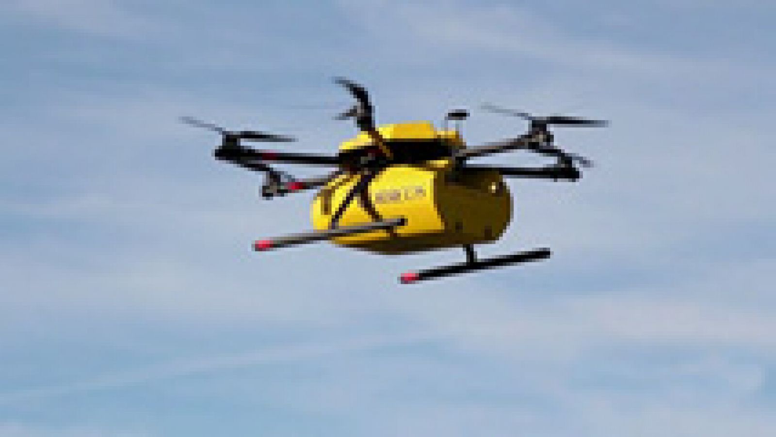 Telediario 1: Correos está probando drones para garantizar el servicio postal en zonas de difícil acceso | RTVE Play
