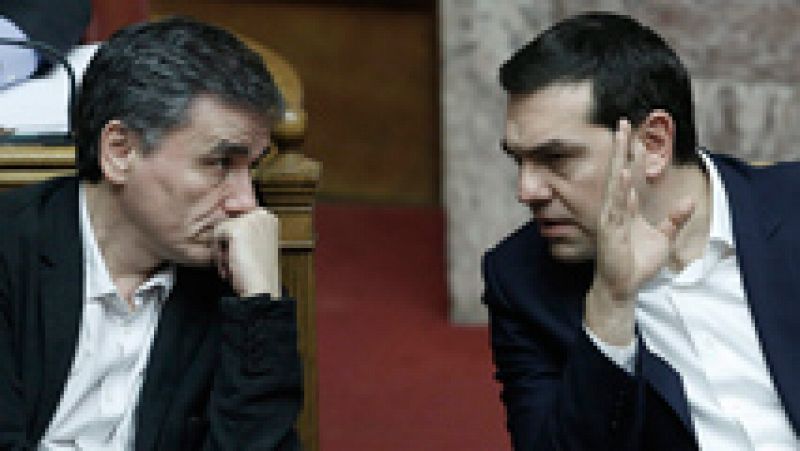 El Parlamento griego aprueba los presupuestos de Tsipras