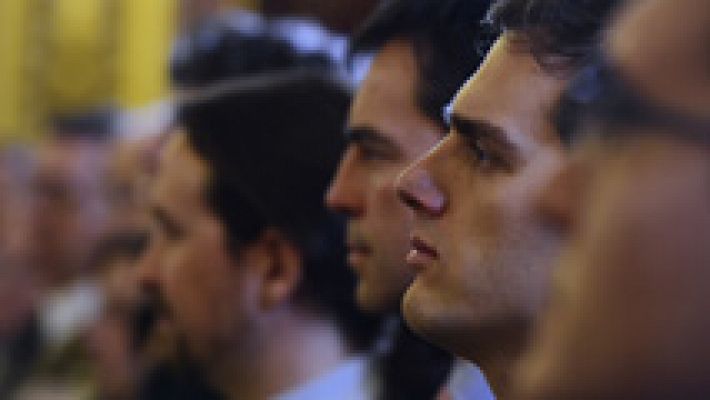 Telediario 1 - Los partidos hacen sus propuestas sobre la reforma de la Constitución mientras hablan también de pactos