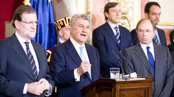 Telediario 1 - Homenaje de los políticos y candidatos a la Constitución