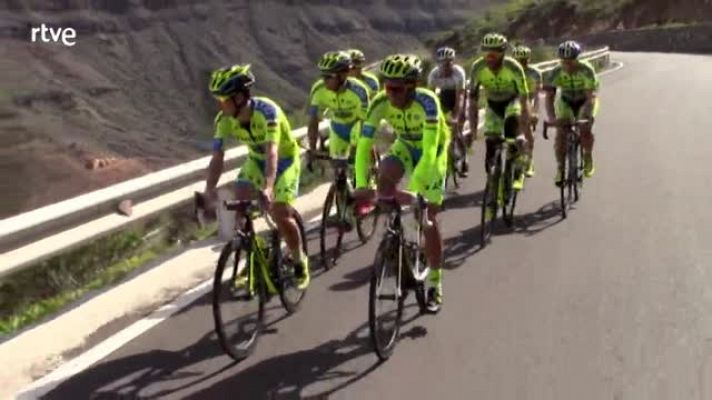  - Contador celebra su cumpleaños entrenando en Gran Canaria
