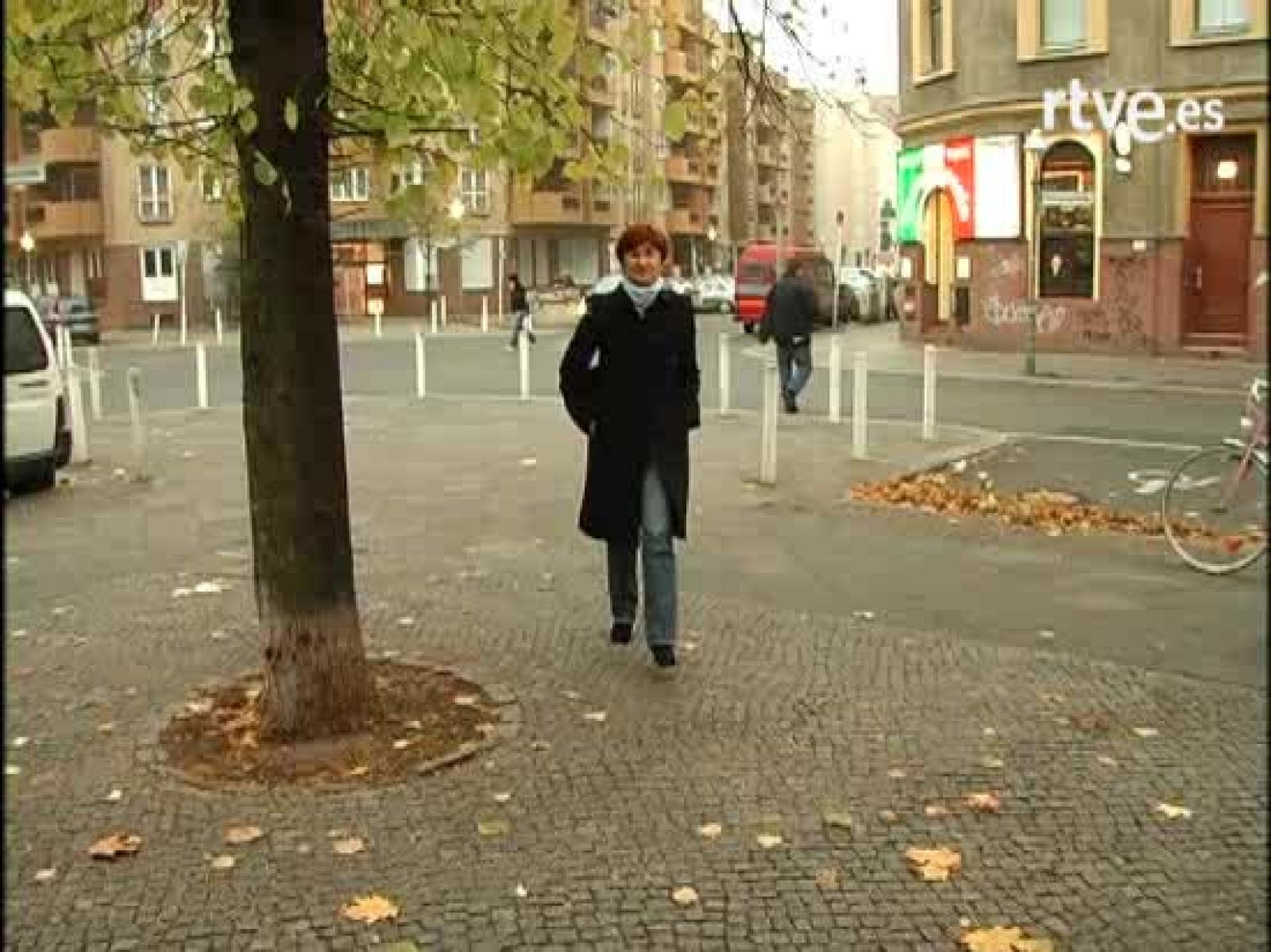  En Alemania desde el pasado 1 de septiembre los inmigrantes que quieren obtener la nacionalidad tienen que estudiar para superar un examen tipo test. Una prueba que según algunas asociaciones de inmigrantes no aprobaría el 30 por ciento de los autóctonos. 