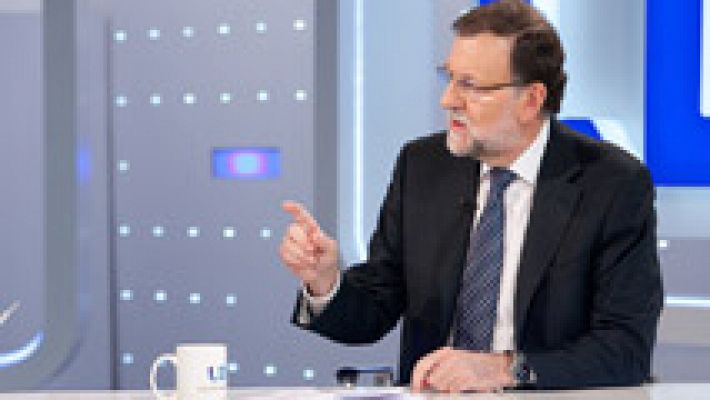 Telediario 1 - Rajoy promete una rebaja de impuestos al primer empleo y a los mayores que no se jubilen